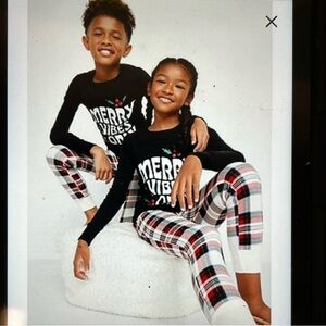 NWT Gender-Neutral Graphic Snug-Fit Pajama Set for Kids